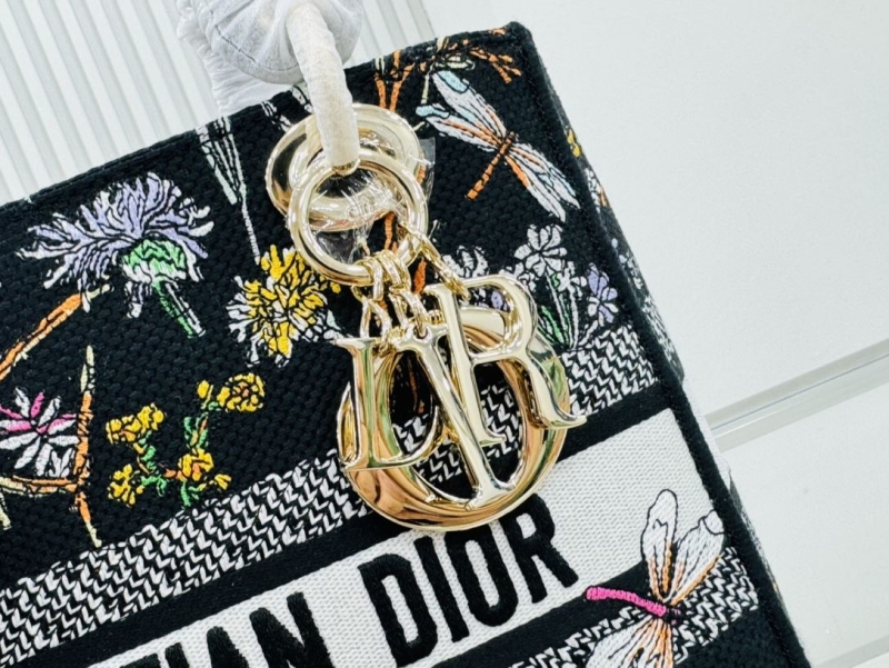 Dior Shopping Bags